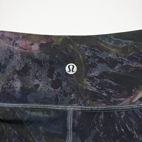 Lululemon Wunder Under Low-Rise Tight Full-On Luxtreme 28" in Radiant Multi - Picture 6 of 7